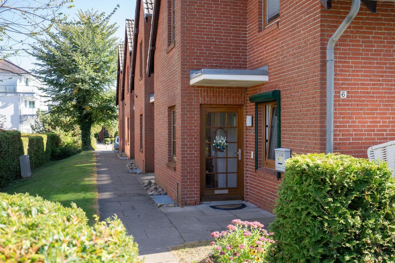 Ferienwohnung Windgefluester Mit Balkon In Scharbeutz Bagian luar foto